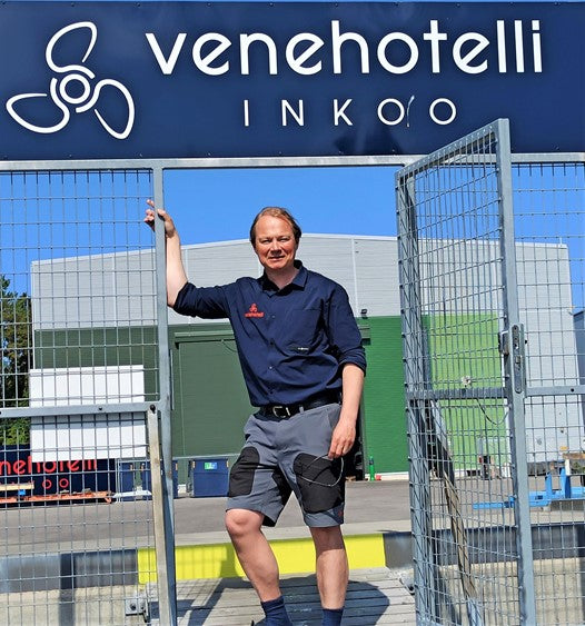 Miksi ihmeessä veneen pitäisi päästä hotelliin?