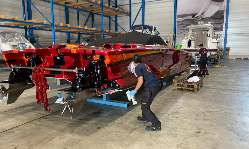 Ylläpitovahaus August Race